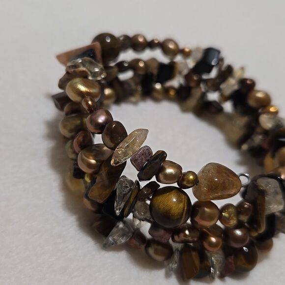 Pearl And Quartz Bracelet - Picture 4 of 5